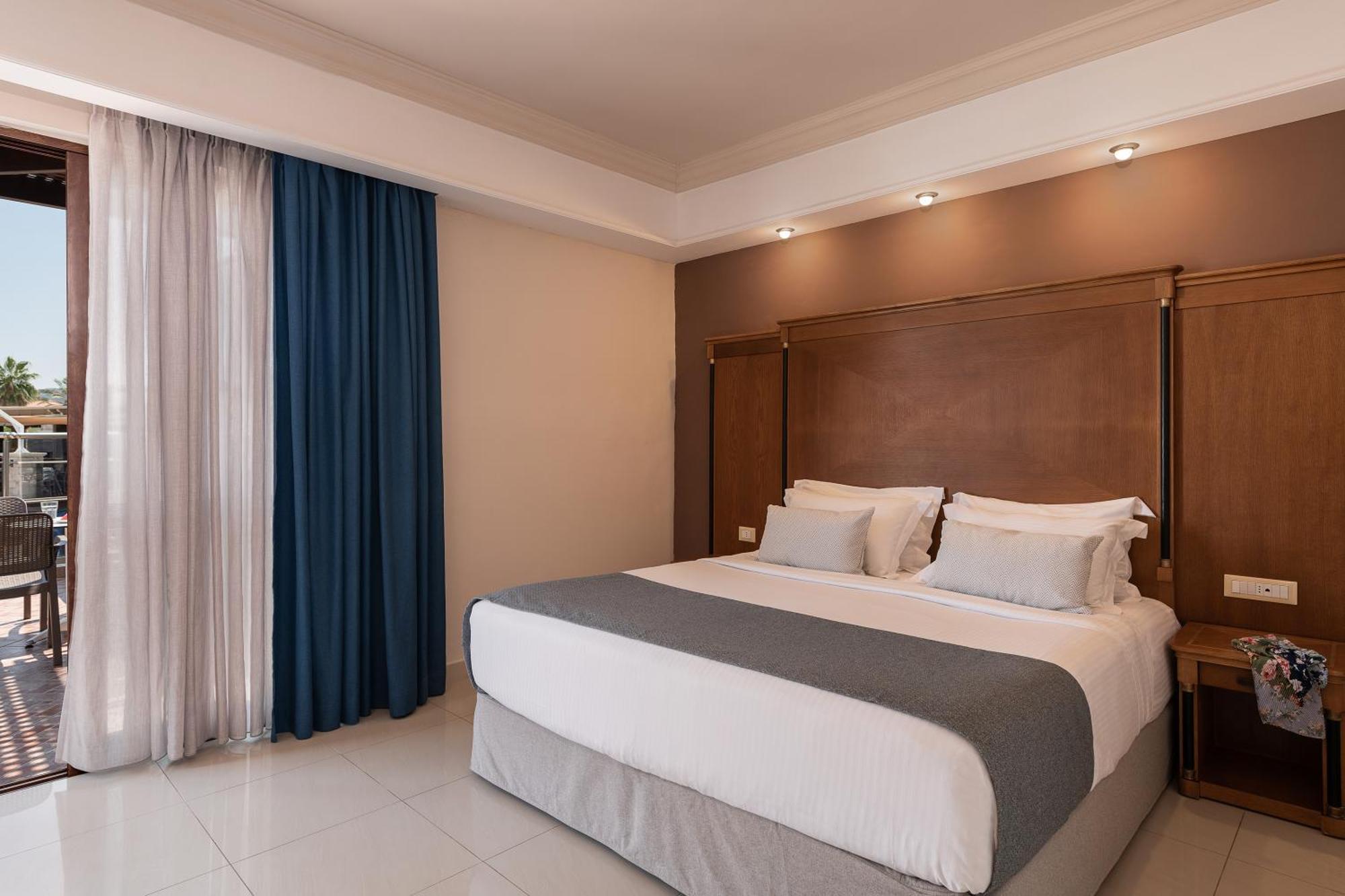 Caldera Creta Paradise Platanias  Room photo